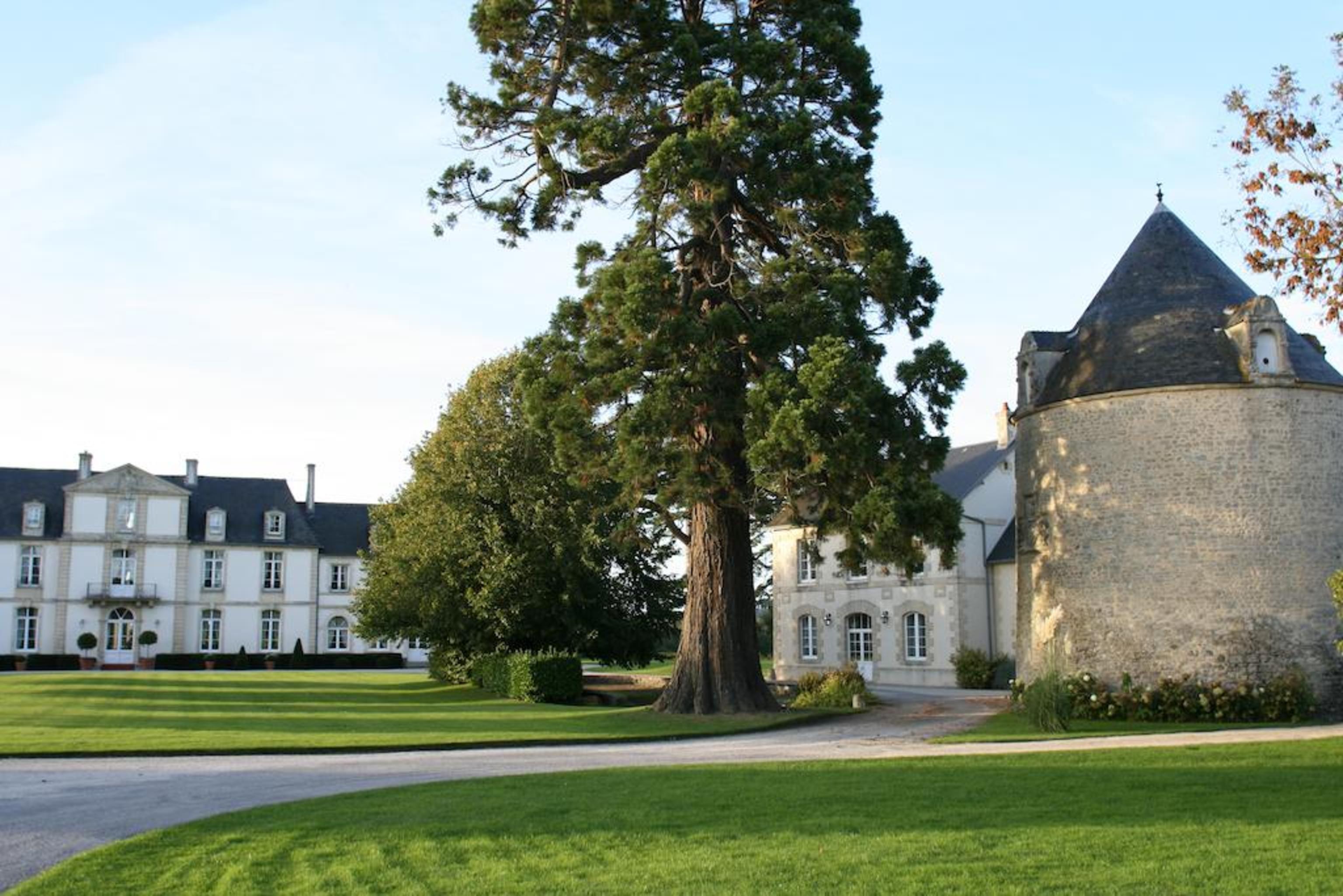Grand Hotel "Chateau De Sully" - Piscine & Spa Sully  Exteriör bild