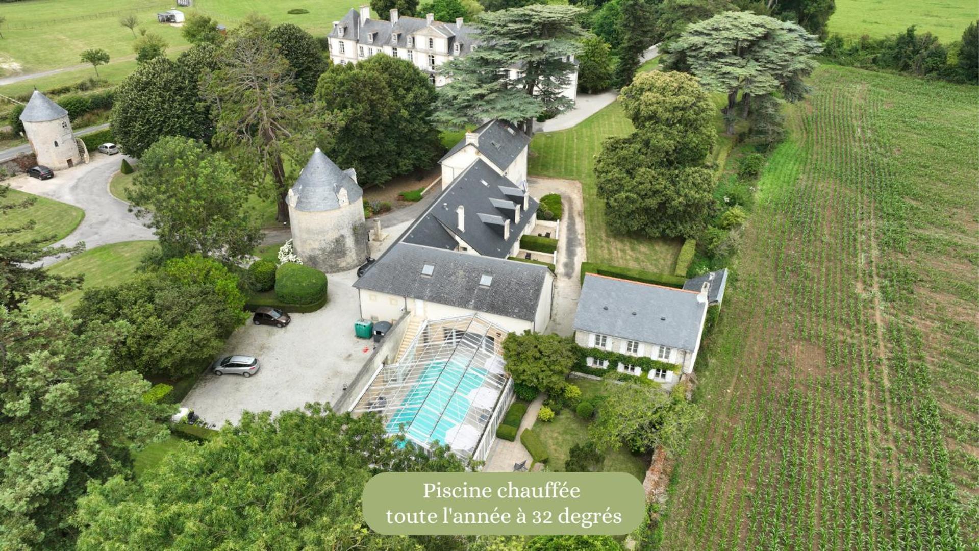 Grand Hotel "Chateau De Sully" - Piscine & Spa -Teritoria Sully  Exteriör bild