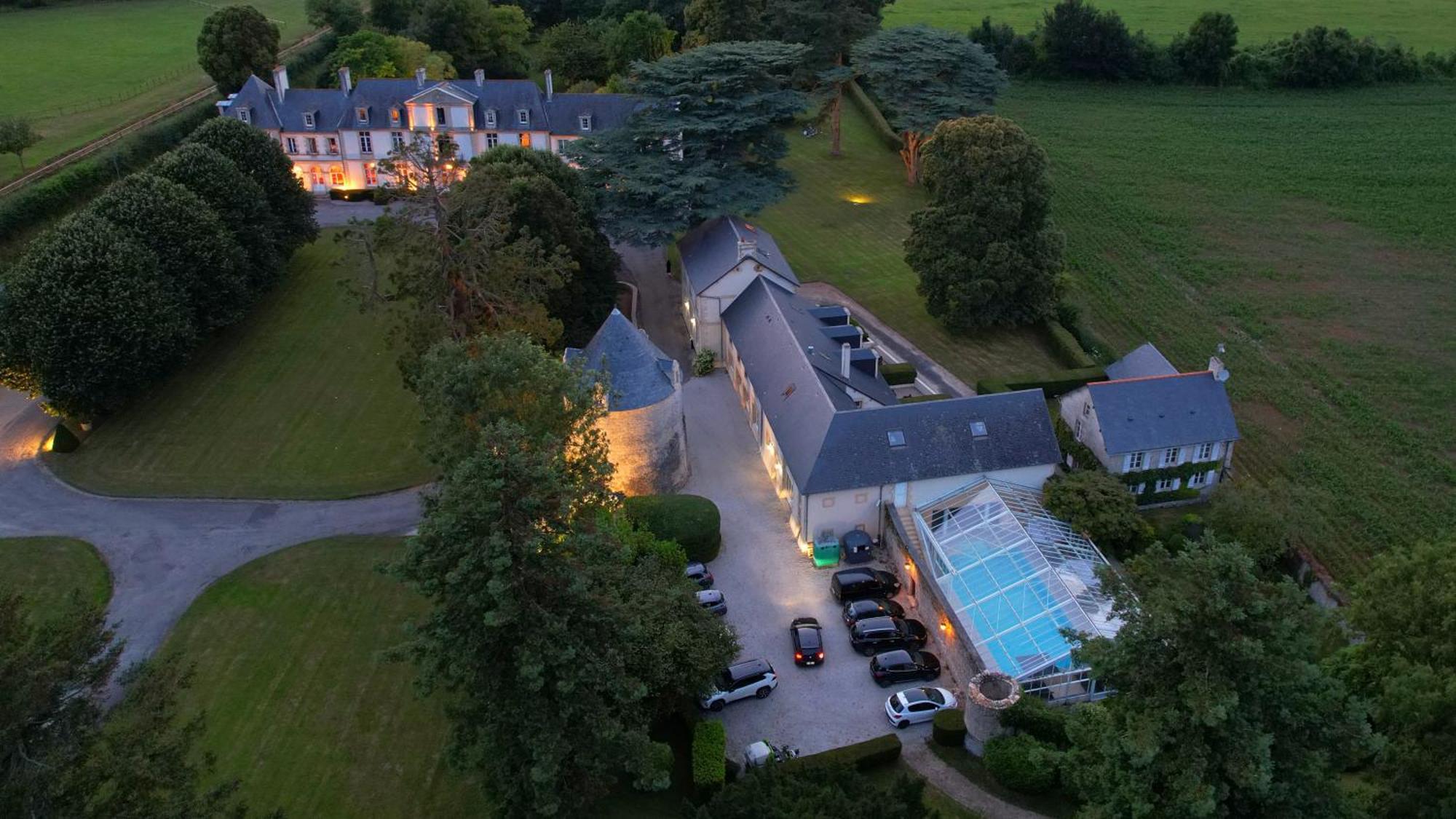Grand Hotel "Chateau De Sully" - Piscine & Spa -Teritoria Sully  Exteriör bild