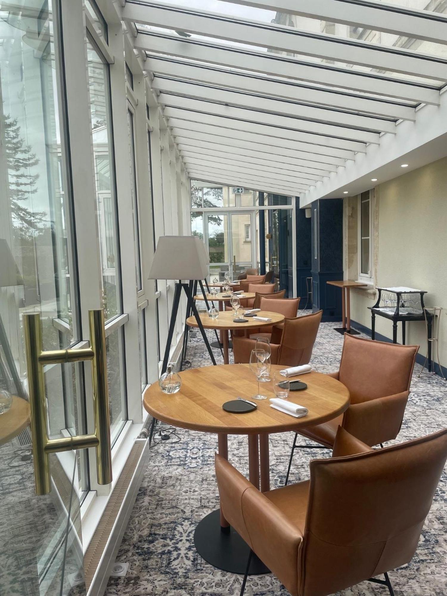 Grand Hotel "Chateau De Sully" - Piscine & Spa -Teritoria Sully  Exteriör bild